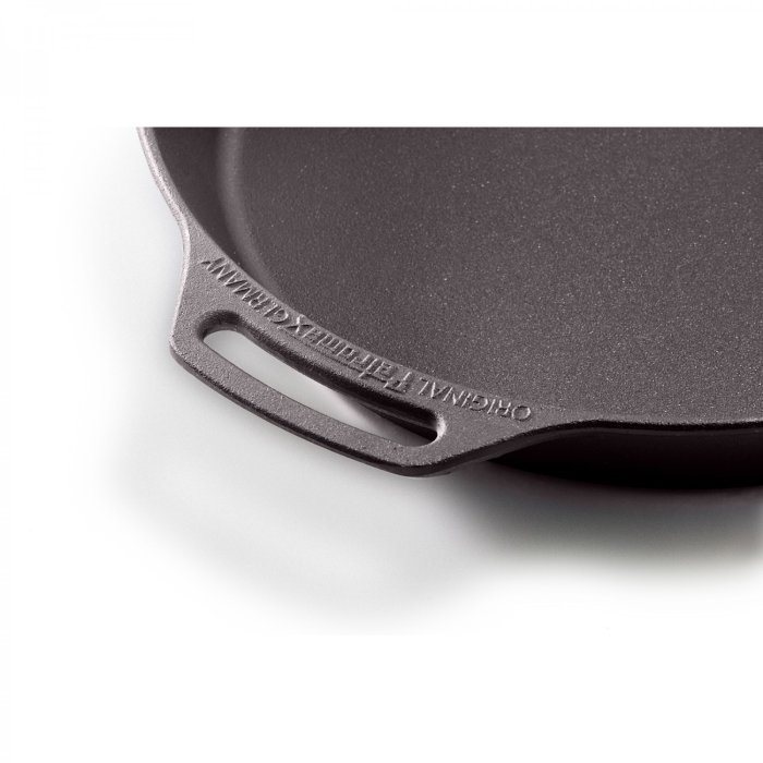 Die Petromax Feuerpfanne aus Gusseisen mit 2 Henkeln fp30h-t