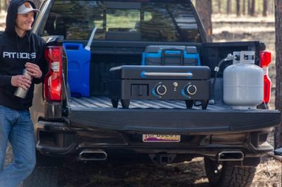 Pit Boss Planchagrill 3-Brenner ohne Untergestell als Campingrill Pit Boss Planchagrills sind dank abnehmbarem Untergestell auch als Tisch- und Campinggrill verwendbar.