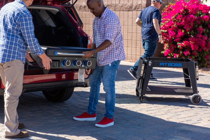 Abnehmbarer Plancha Grill für einfachen Transport