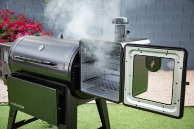 Pit Boss Zubehör für Pelletgrills: Smoker Box Die smoker Box für Pit Boss Pelletgrill bietet noch mehr Grillfläche!