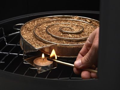 Kalträuchern mit Grill, Räucherschnecke und Räuchermehl