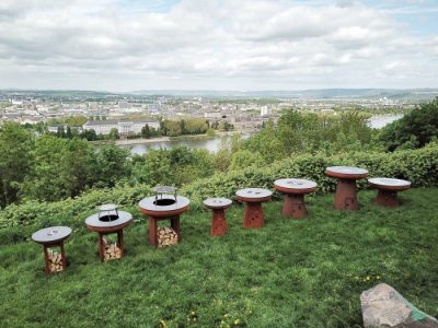 Remundi Feuerplatten in vielen verschiedenen Größen und Formen Remundi Feuerplatten in vielen verschiedenen Größen und Formen