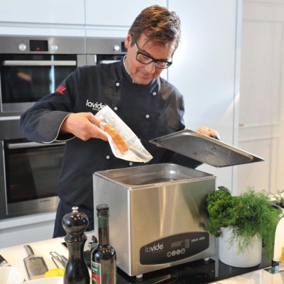 Lava Lavide Sous Vide Garer Wasserbad Zubereitung im Lava Sous Vide Wasserbad