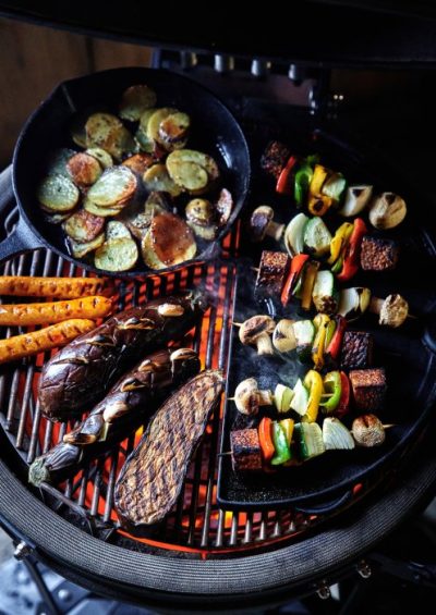 The Bastard Keramikgrill Medium The Bastard Keramikgrill mit extrem langlebiger Glasfaser Dichtung