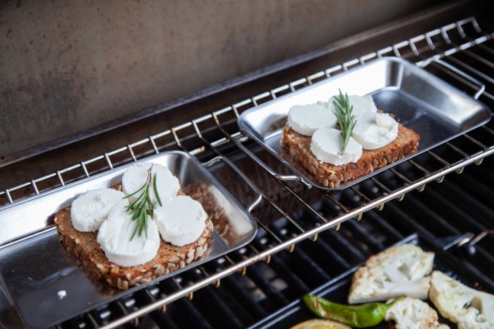 Grillfürst Grillpfännchen aus Edelstahl im Grill