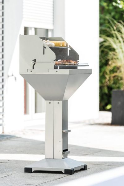 Thüros Holzkohlegrill T-Linie Thüros Holzkohlegrill – hochwertige Säulengrills mit Kaminzug – flexibel erweiterbar