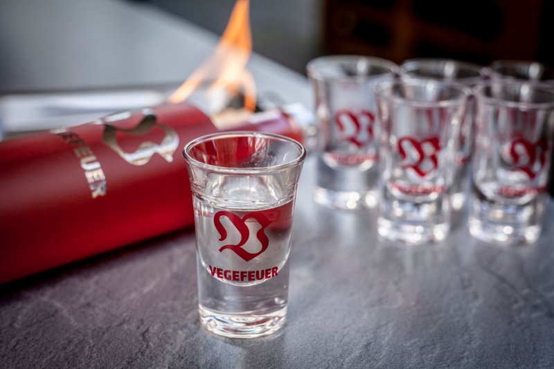 Vegefeuer Kräuter-Likör - Premium Liqueur - 55% - 700ml