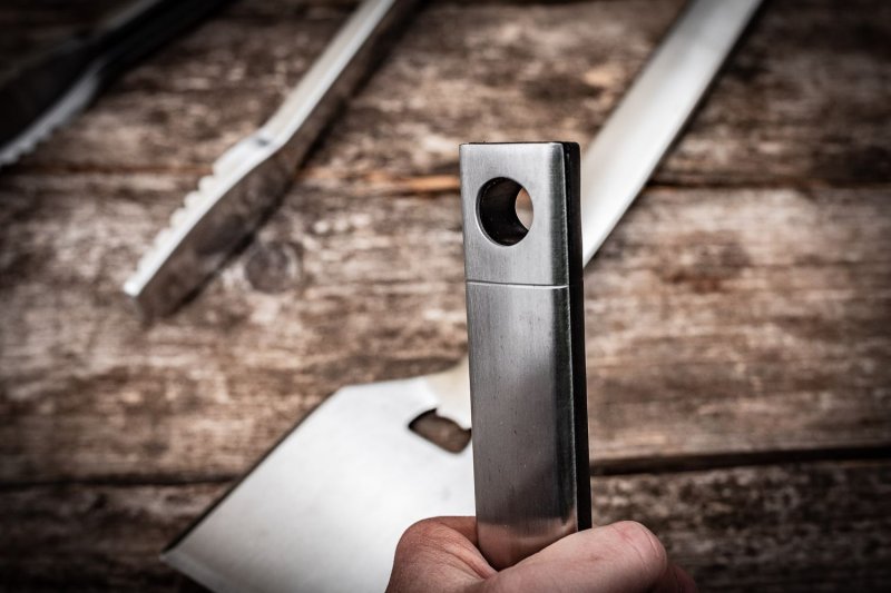 Grillfürst Premium Edelstahl Grillbesteck Set mit Grillzange, -Wender und -Gabel