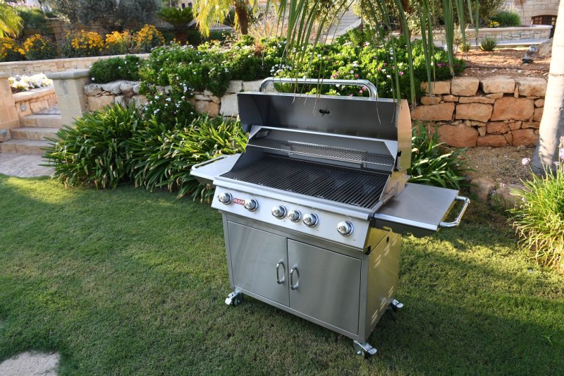 BULL Brahma - Gasgrill mit Infrarot Backburner und Rotisserie