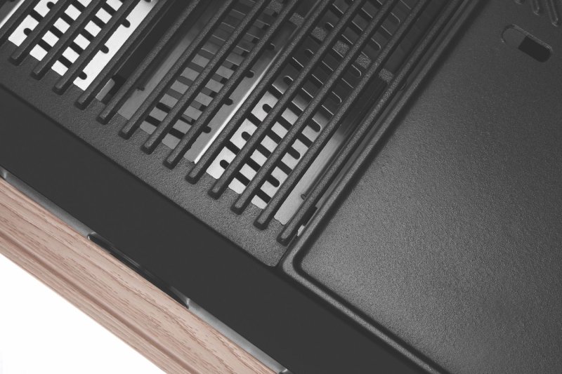 BeefEater Gasgrill 1500-Serie 4-Brenner - mit Seitenbrenner