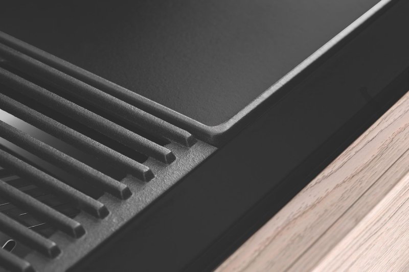 BeefEater Gasgrill 1500-Serie 4-Brenner - mit Seitenbrenner