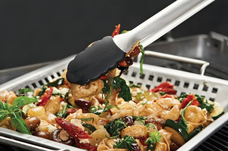 Broil King Gemüse Grillkorb Edelstahl / 30,5 x 30,5 x 5 cm