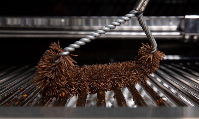 Broil King Grillbürste 3-seitig mit Palmyra Borsten / 45 cm