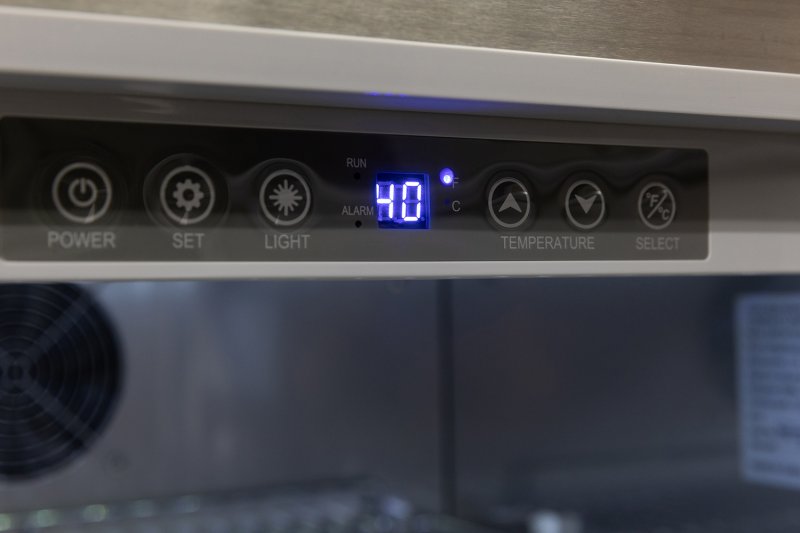 Broil King Outdoor Küche - Outdoor Kühlschrank 24"