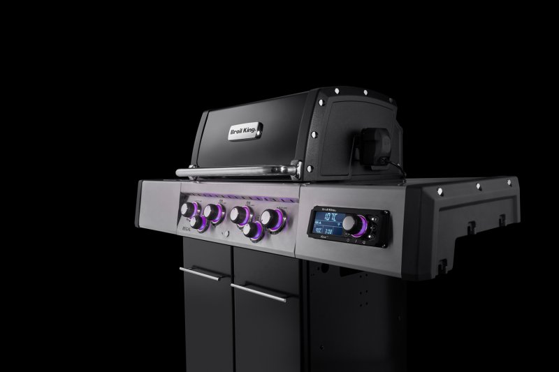Broil King Regal Q 490 IR Gasgrill - Smart Grill mit iQue™ Intelligent Barbecue - inkl. Blazinglas