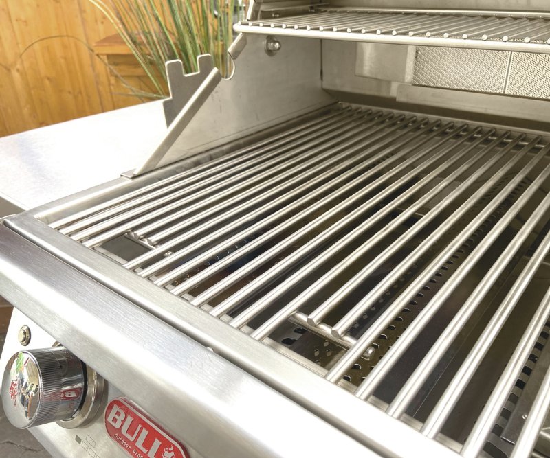BULL 7 Burner Premium - Gasgrill mit Infrarot Backburner, Seitenkochstelle und Rotisserie