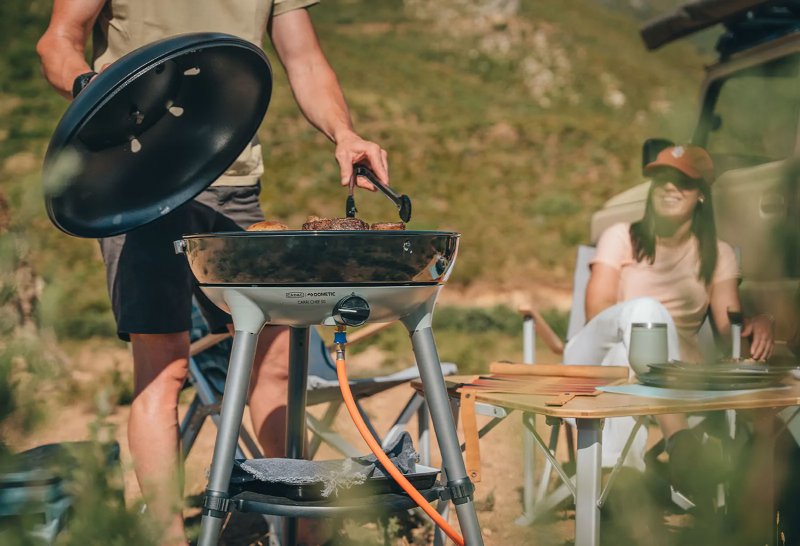 CADAC Camping Gasgrill Carri Chef 50 / BBQ + Grill2Braai + Dome - 50mbar - Modell 2025