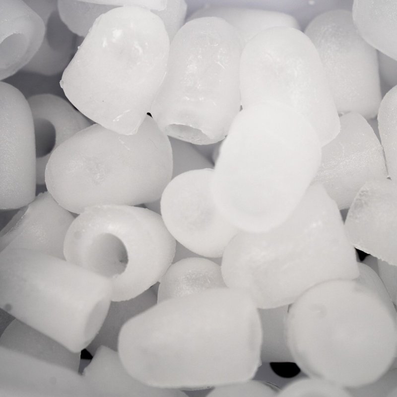 Outdoorchef Planchagrill HEAT C-265 - mit Doppel-Blazing-Zone, Cooking Zone und Gusseisen-Plancha inkl. Caso IceChef Pro - Eiswürfelbereiter