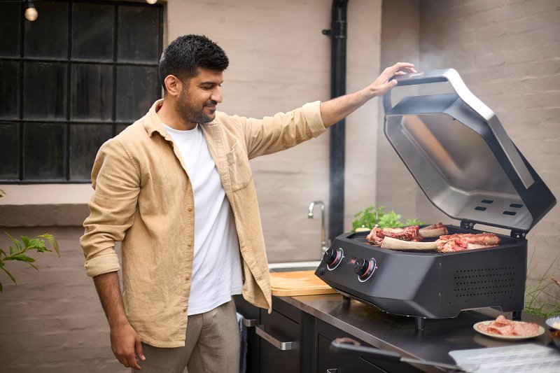 COZZE Outdoor Küche mit Spüle / 300 x 60 x 90 cm - inkl. COZZE E-500 Elektrogrill + Elektro Pizzaofen 42,5 (17") mit rotierendem Pizzastein