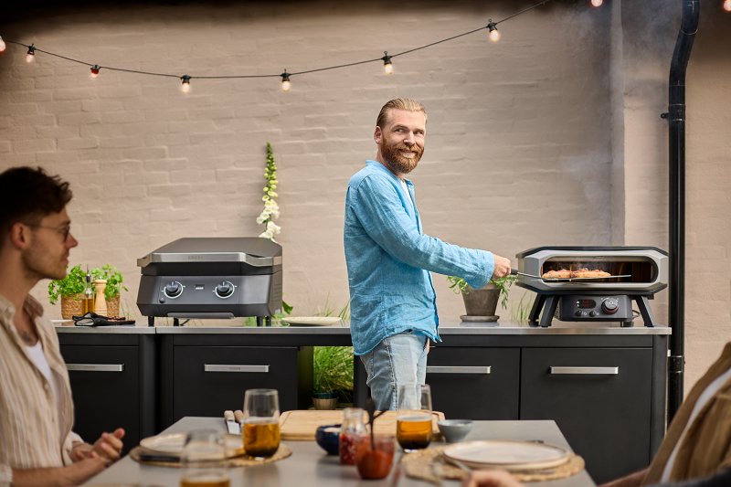 COZZE Outdoor Küche mit Spüle / 300 x 60 x 90 cm - inkl. COZZE E-500 Elektrogrill + Elektro Pizzaofen 42,5 (17") mit rotierendem Pizzastein