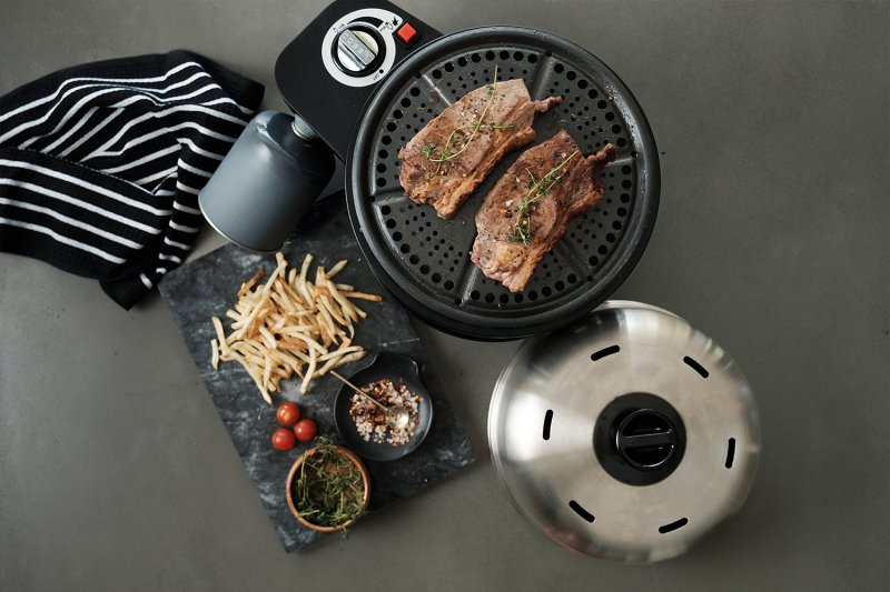 Cobb Grill Pro Gas Black - Gasgrill inkl. Grillplatte gelocht - matt schwarz