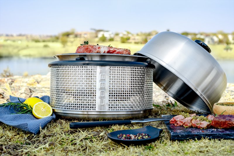 Cobb Grill Premier AIR Deluxe Holzkohlegrill - inkl. 12x Cobble Stones 6er