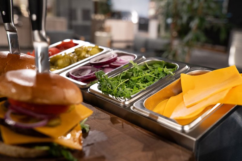 COZZE XL Pizzaofen Zubehör Set: Pizza-Station mit 5 Behältern und Deckeln, Pizzaschieber, Pizzaschneider und Infrarot Thermometer