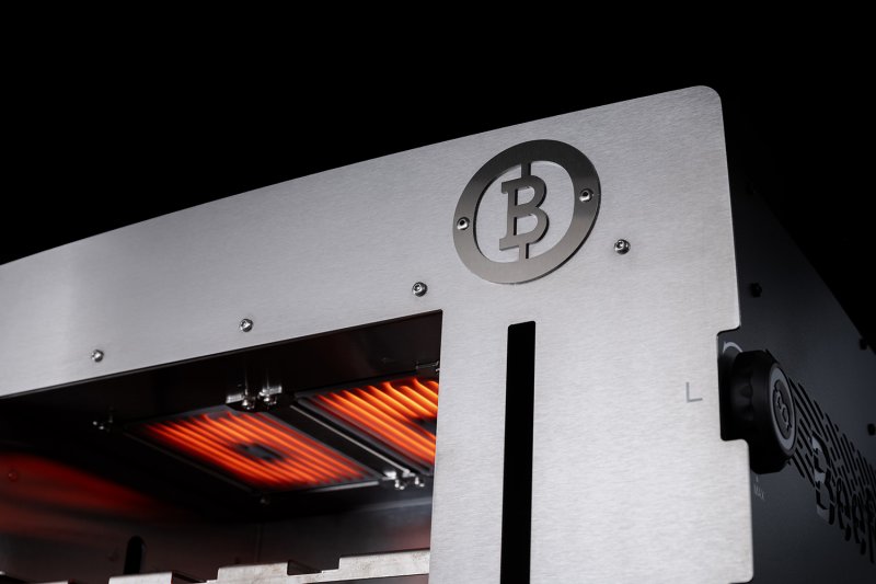 E-Beefer XL Indoor Elektrogrill - 800 Grad Oberhitzegrill - inkl. Abdeckhaube, Beefer Buch 2 und Reinigungsset