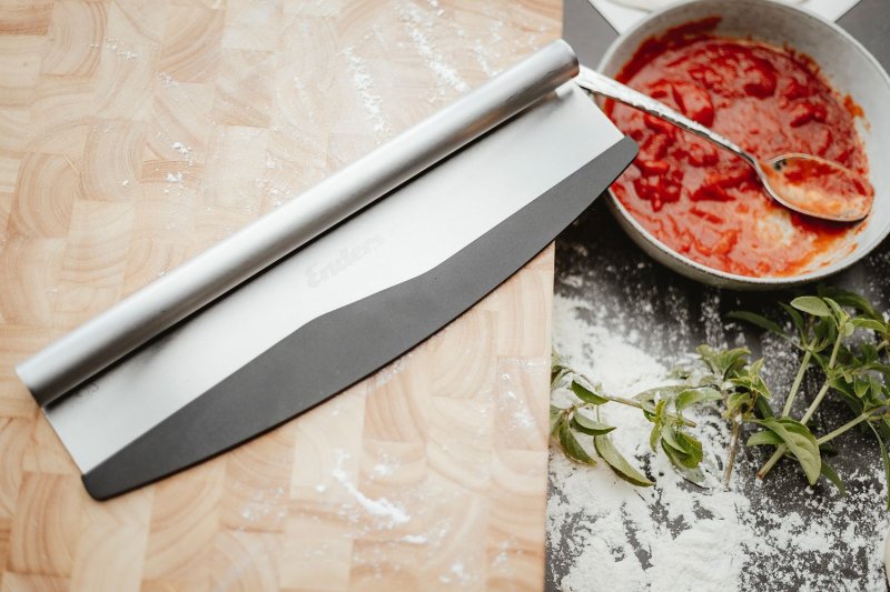 Enders Pizzaschneider / Pizzamesser aus Edelstahl