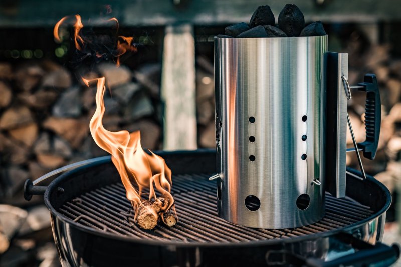 Grillfürst Anzündkamin Premium Edelstahl, Durchmesser 19 cm, Höhe 30,5 cm, mit Sicherheitsgriff