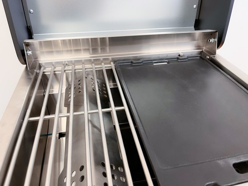 Grillfürst G201E 2-Brenner Gasgrill / Campinggrill / Balkongrill 50mbar - CAMPING SET ALL INCLUSIVE - inkl. Tragetasche, Kartuschen-Druckregler, 2 Gaskartuschen, Gussplatte, Grillzange und Grillbürste