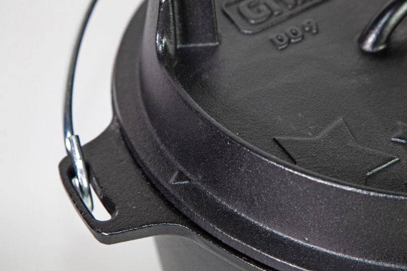 Grillfürst Dutch Oven BBQ Edition DO9 - X-Deal inkl. Pflegepaste, Deckelheber und Kochlöffel