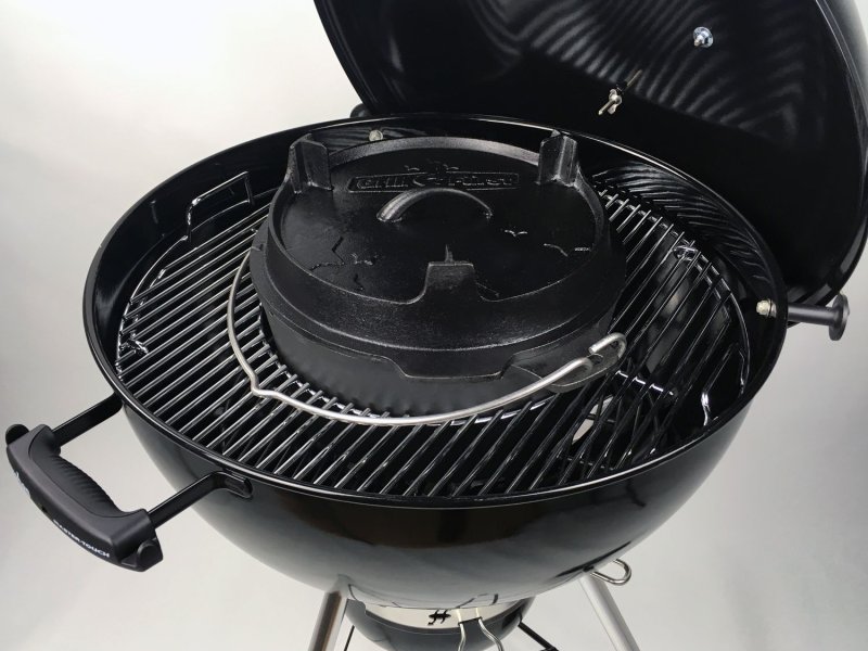 Grillfürst Dutch Oven BBQ Edition DO9 - X-Deal inkl. Pflegepaste, Deckelheber und Kochlöffel