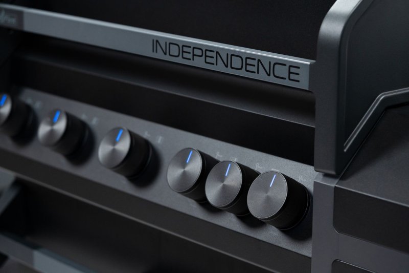 Grillfürst Independence P530E Smart Grill - mit WLAN-Modul, XXL Infrarotbrenner, Heckbrenner und Edelstahlrosten
