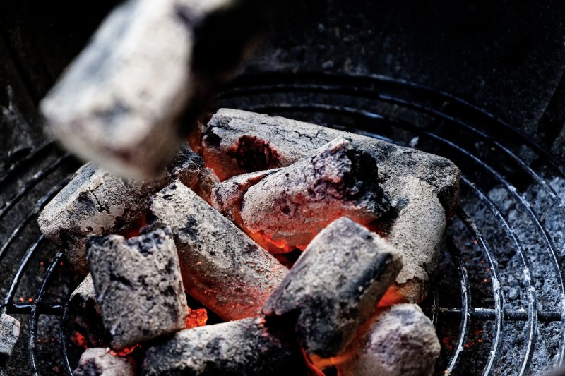 Grillfürst Kokosbriketts in Stangenform - 20 kg - ideal für Dutch Oven und Grill