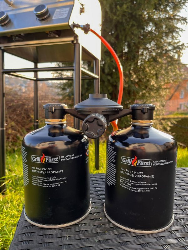 Grillfürst Kombi Kartuschen-Druckregler 30 mbar - für den Anschluss von 2 Gaskartuschen