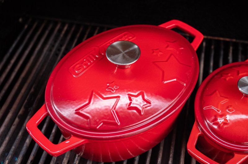 Grillfürst Dutch Oven Sternentöpfchen / Gusseisen Bräter - emailliert - M - rot