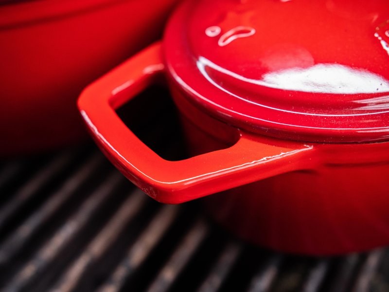 Grillfürst Dutch Oven Sternentöpfchen / Gusseisen Bräter - emailliert - S - rot