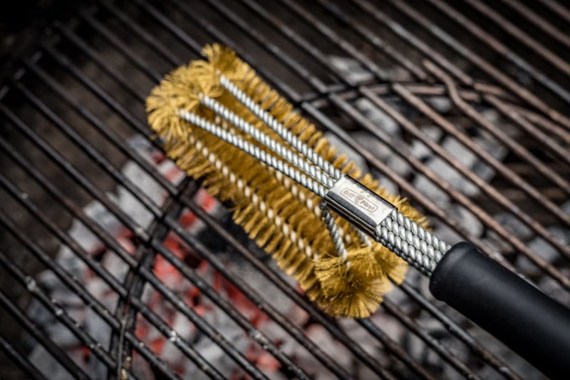 Grillfürst Grillbürste Messing für Gusseisen Roste, mit langem 3-fach Bürstenkopf