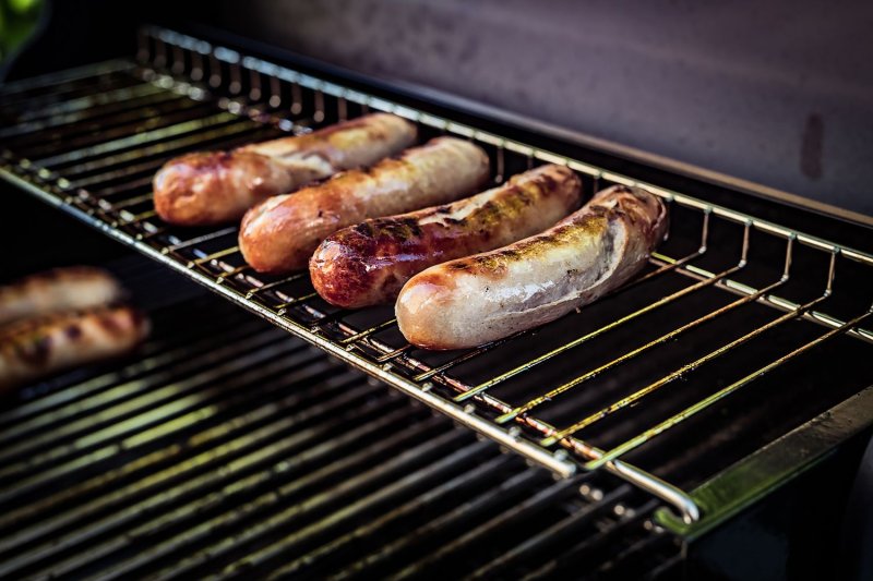 Grillfürst G510G 5-Brenner Gasgrill - 1. FC Köln Edition - Gusseisenroste