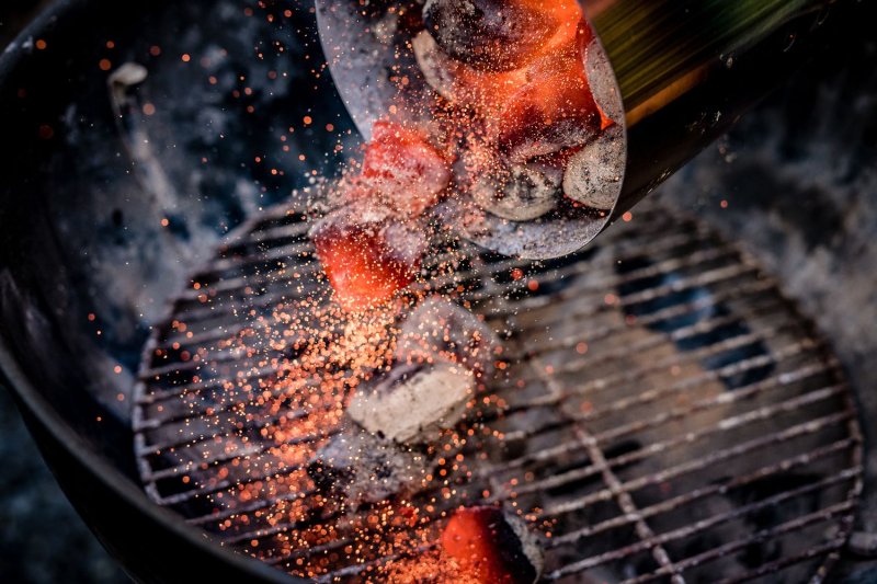 Männerglut Kokos - 10 kg Grillbriketts aus Kokosnuss-Schalen