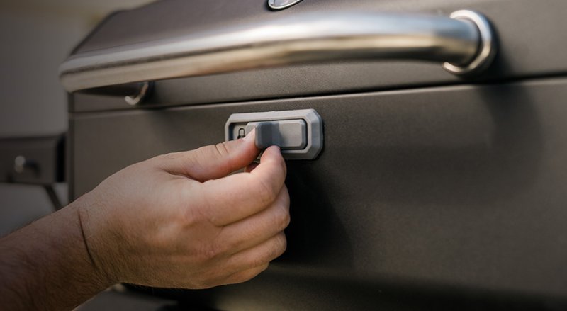 Masterbuilt tragbarer Holzkohlegrill