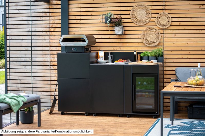 Grillfürst Moments Pizzastation mit Outdoorchef Prismo 420G, Kühlschrank, Apothekerauszug und Tür mit Staufach, inkl. Rückwand - Mediterran / Aeris
