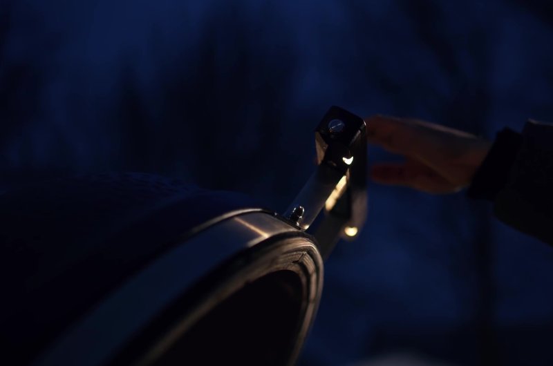 Monolith Grill AVANTGARDE.66 - satin-matt Schwarz - mit Gestell und Seitentischen