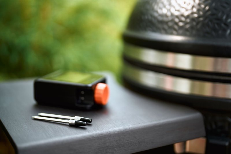 Monolith smartCONTROL - BBQ Temperatursteuerung und kabelloses Grillthermometer mit WLAN und Bluetooth