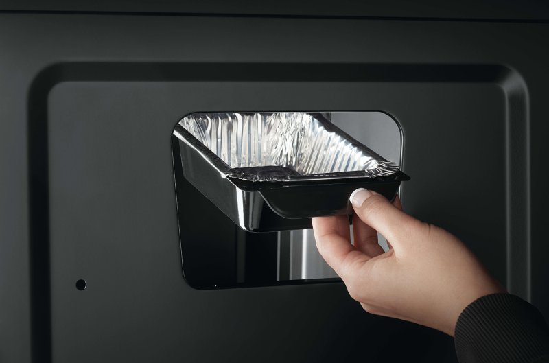 Napoleon Freestyle 365 Gasgrill, Graphit - inkl. Fleisch-Liebhaber Starter-Kit