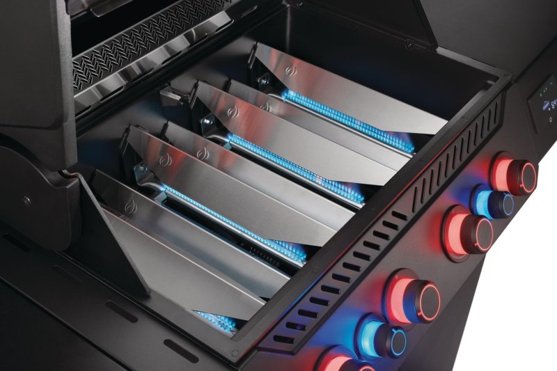 Napoleon Phantom Prestige 500 Connected Gasgrill - mit SIZZLE Zone und Heckbrenner - Edelstahl-Gussroste - 50 Jahre Napoleon Edition Heritage Blue - mit Jubliäums-Box