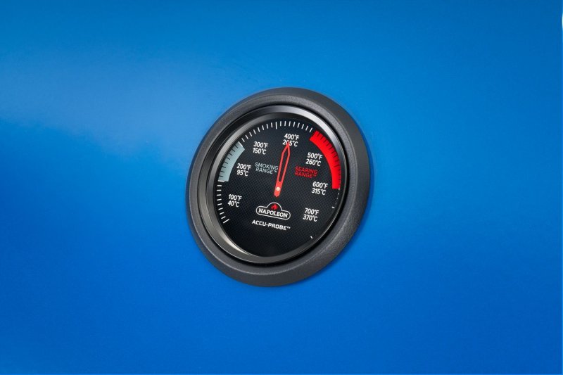 Napoleon Phantom Prestige 500 Connected Gasgrill - mit SIZZLE Zone und Heckbrenner - Edelstahl-Gussroste - 50 Jahre Napoleon Edition Heritage Blue - mit Jubliäums-Box