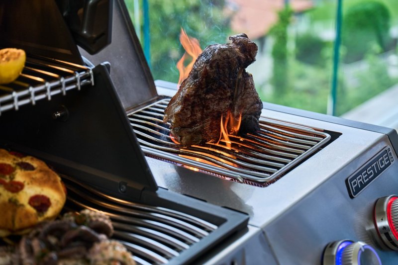 Napoleon Prestige PRO 665 Smart-Connected Gasgrill, Edelstahl - inkl. Drehspieß - Modell 2026