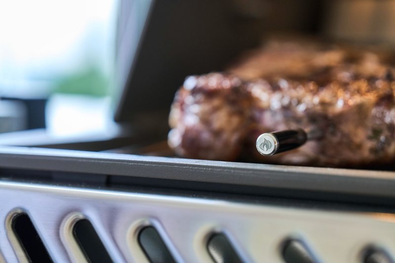 Napoleon Prestige PRO 665 Smart-Connected Gasgrill, Edelstahl - inkl. Drehspieß - Modell 2026